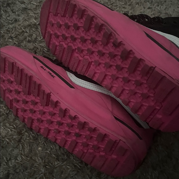 Vans Women's Black and Pink High-Top Sneakers Size 6.5 - Picture 5 of 7